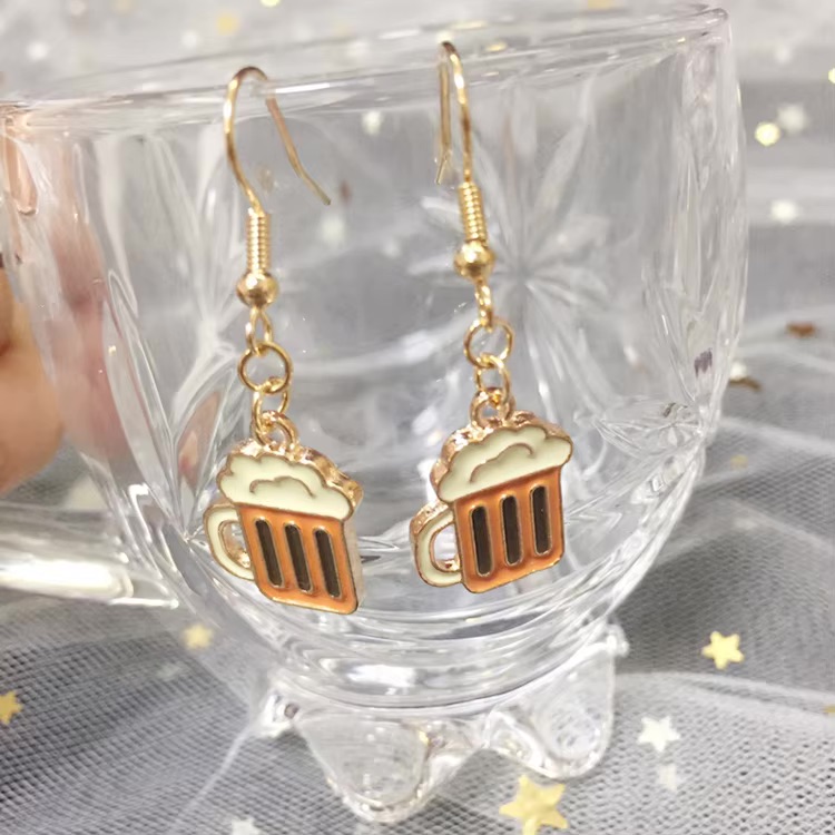 Náušnice z pivního hrnku Náušnice z pivního hrnku